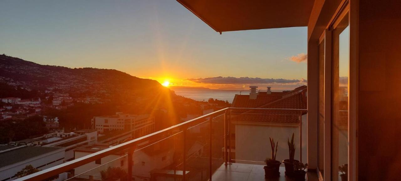 Highrise Madalenas Apartment Φουνκάλ Εξωτερικό φωτογραφία